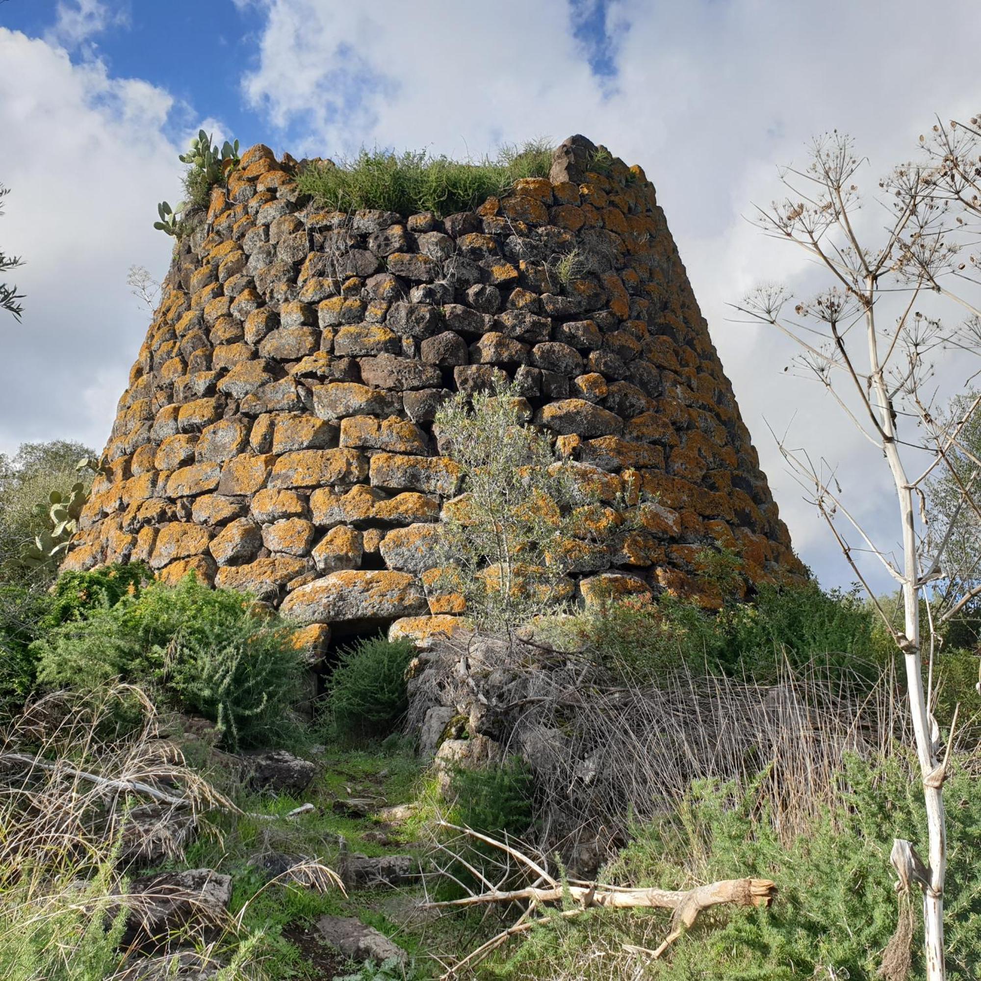 Sardinia Retreat Base Is Your 14Th Century Home With Expert Tips Santu Lussurgiu Eksteriør bilde