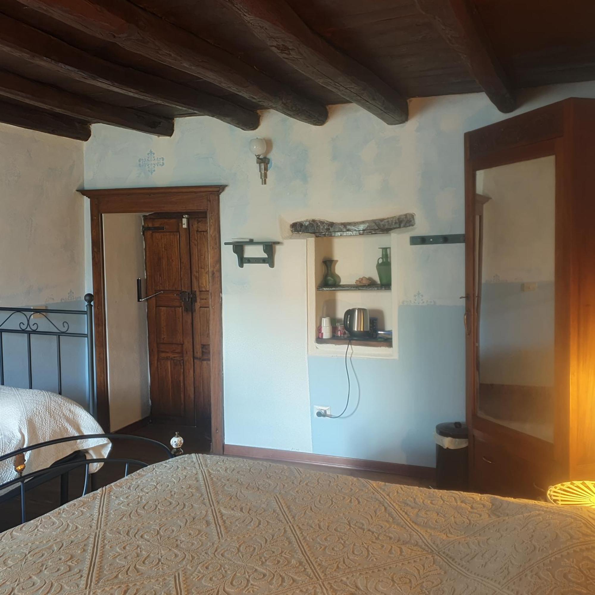 Sardinia Retreat Base Is Your 14Th Century Home With Expert Tips Santu Lussurgiu Rom bilde